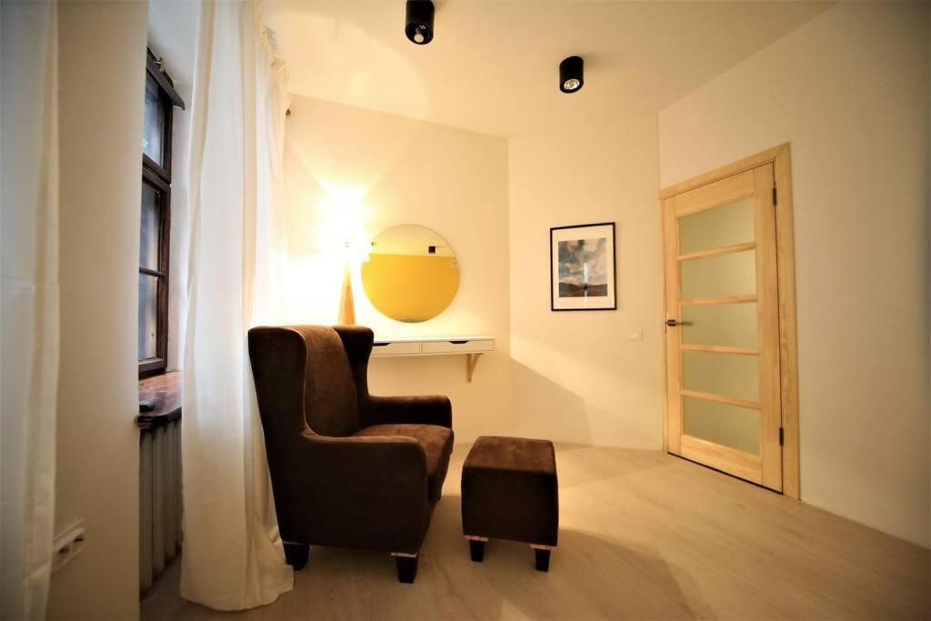 Lovely Two Bedroom In The Old Town Рига Экстерьер фото