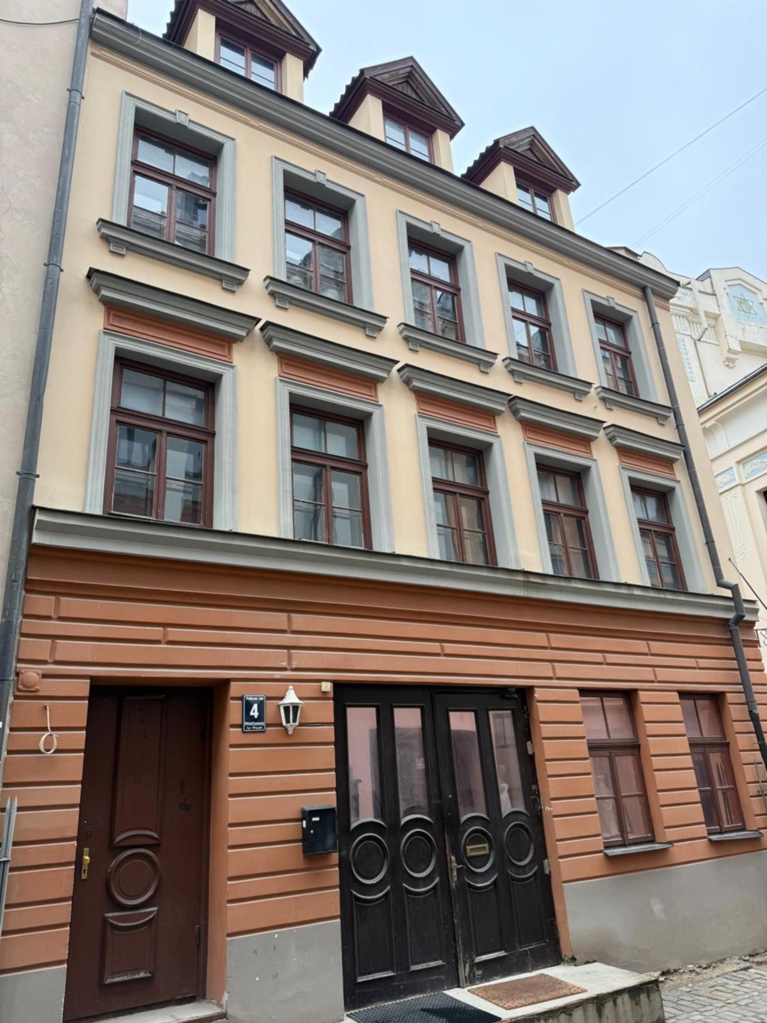 Lovely Two Bedroom In The Old Town Рига Экстерьер фото
